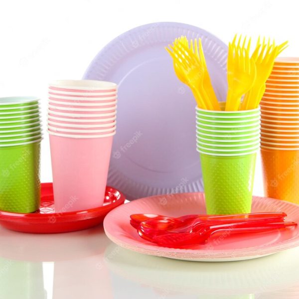 multicolored-plastic-tableware-isolated-white_392895-175246