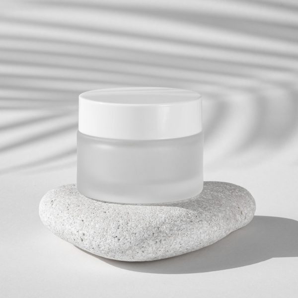 skin-care-moisture-recipient-white-rock